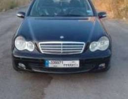 Mercedes-Benz c180 like new for sale