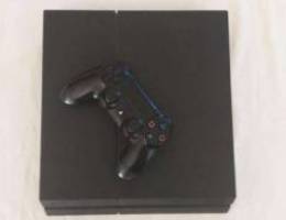 Ps4 1000 GB super clean 4 cds w original c...