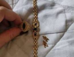 Vintage ring and bracelet. 18k. Diamonds a...